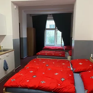 Hostel Moon, Praha